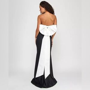 City Studios Juniors' Scuba Twisted Back-Bow Black & White Gown